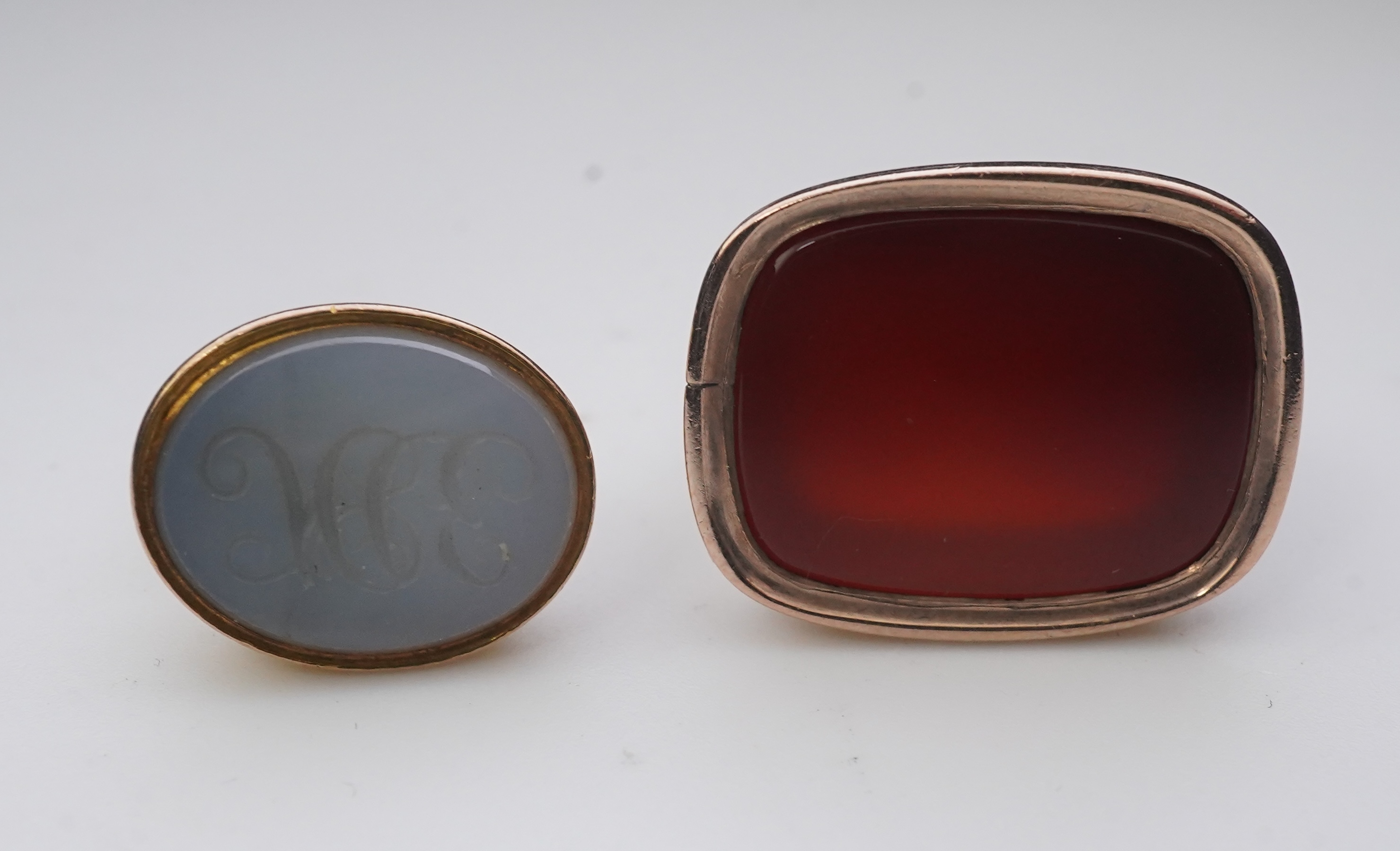 Two Victorian fob seals, 19th century